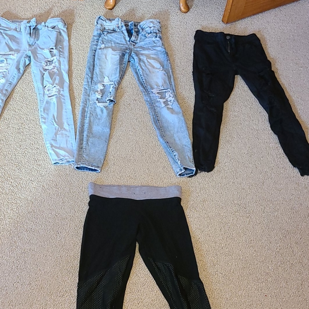 Bundle of jeans (and 1 pai of leggings)